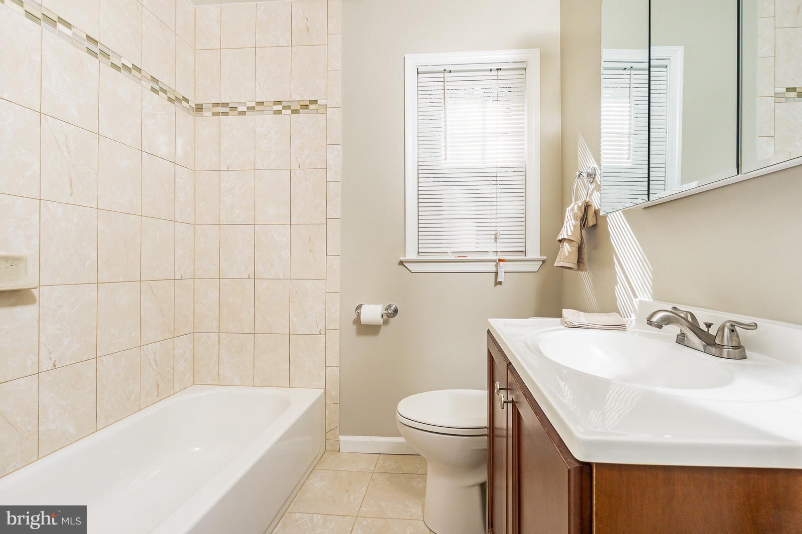8105 Fort Foote Road Fort Washington, MD 20744 - Photo 16 of 30 Bath