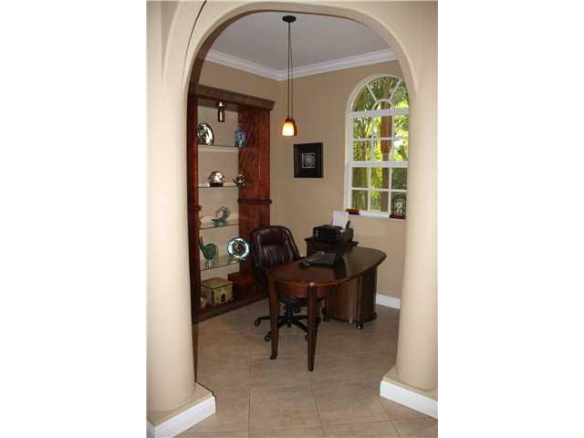 521 Southwest Timber Trail Stuart, FL 34997 - Photo 16 of 18 Gallery Image 16