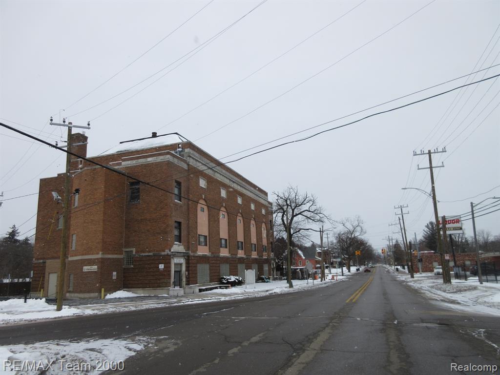 17615 Lahser Road Detroit, MI 48219 - Photo 10 of 15 Gallery Image 10