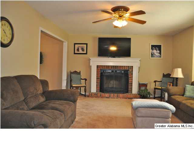 792 Merlin Drive Calera, AL 35040 - Photo 11 of 32