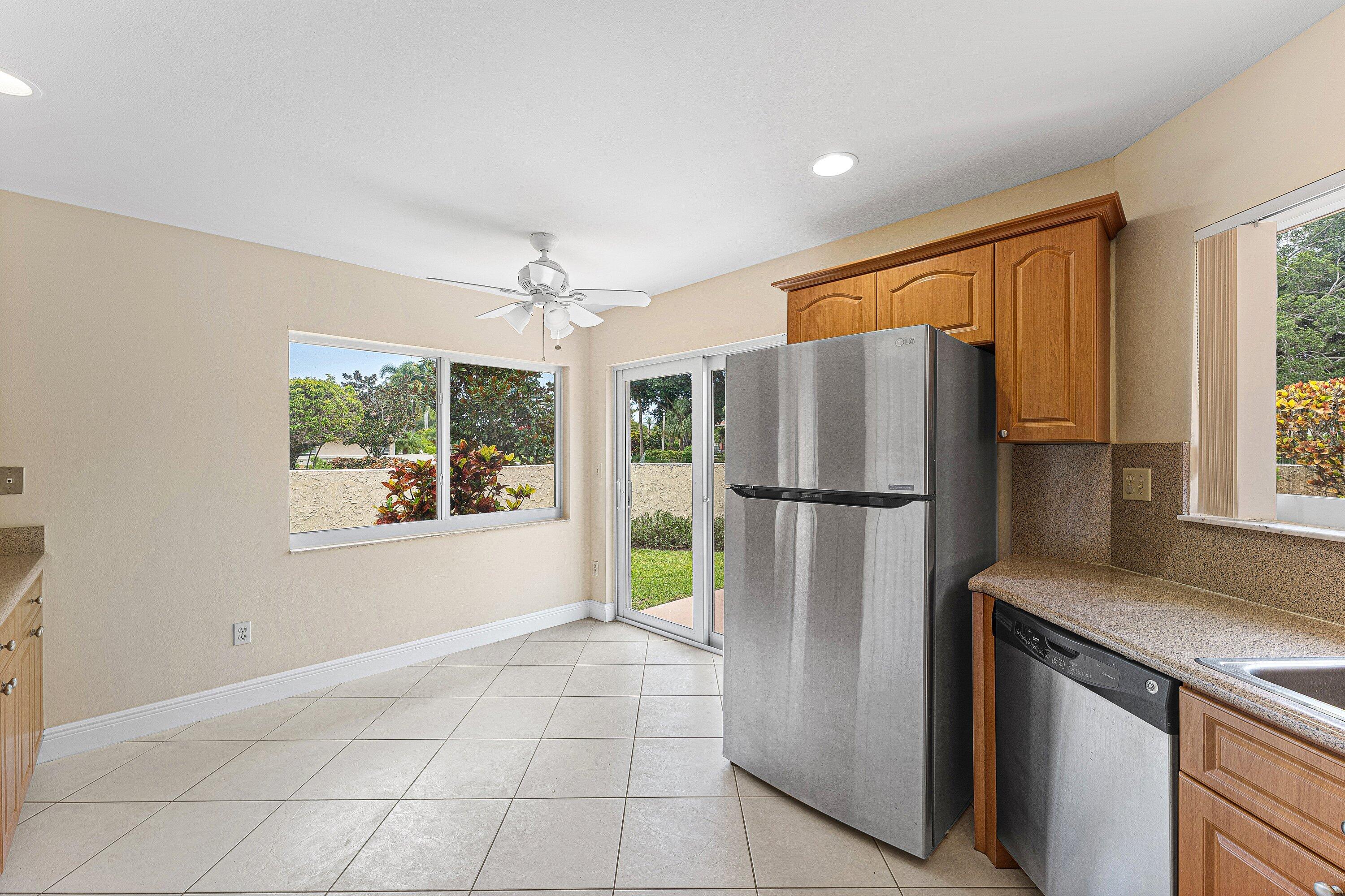 6290 Sweet Maple Lane Boca Raton, FL 33433 - Photo 14 of 28 015-6290SweetMapleLane-BocaRaton-FL-3343
