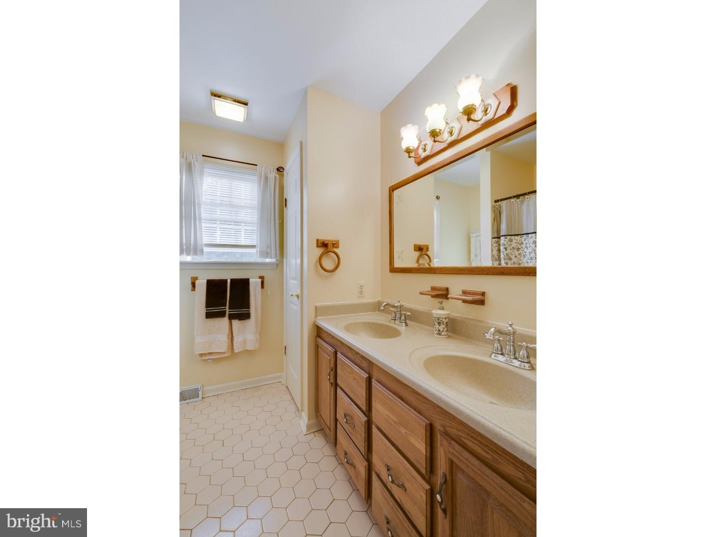 18 Rahilly Road Wrightstown, NJ 08562 - Photo 16 of 25