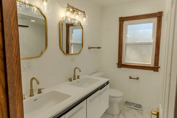$357,500 | 888 Woodstock Road, Olympia Fields, IL 60461