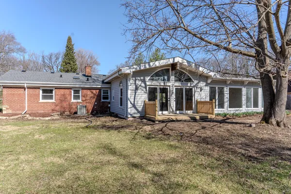$357,500 | 888 Woodstock Road, Olympia Fields, IL 60461