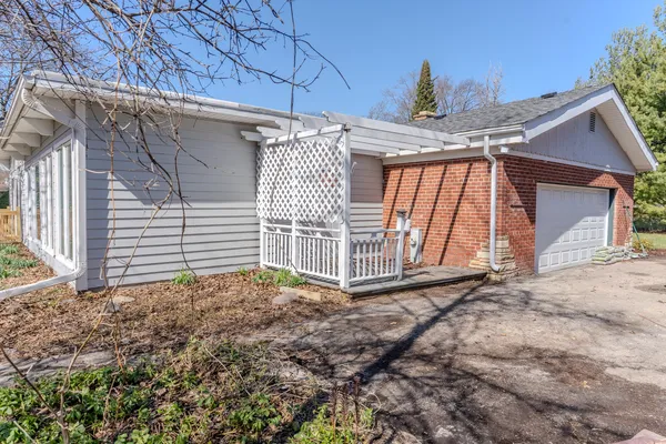 $357,500 | 888 Woodstock Road, Olympia Fields, IL 60461