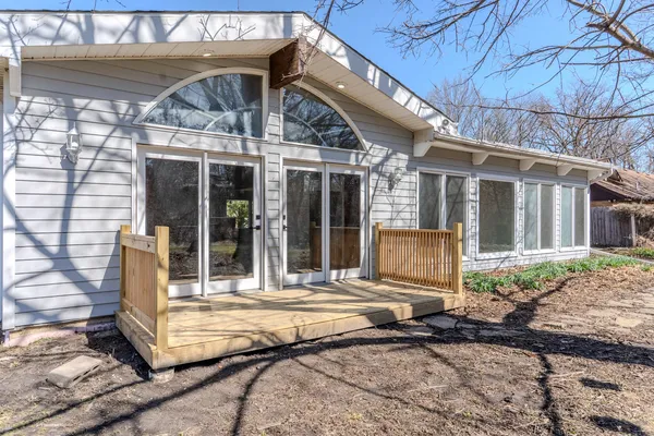 $357,500 | 888 Woodstock Road, Olympia Fields, IL 60461