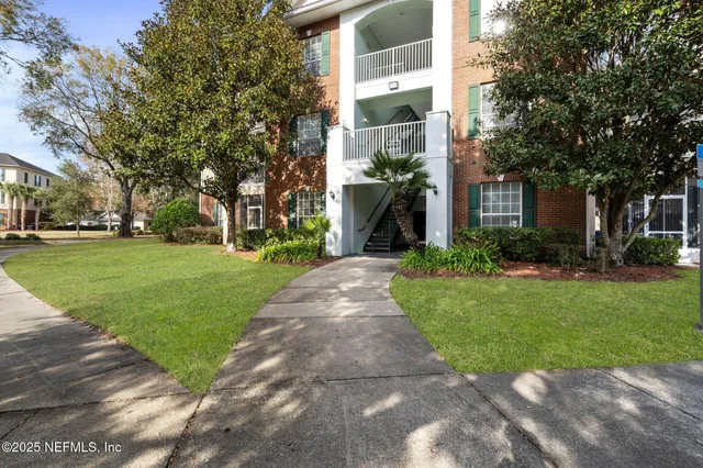 $199,500 | 785 Oakleaf Plantation Parkway, Unit 622, Orange Park, FL 32065