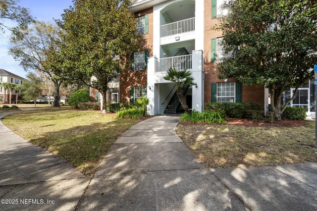 $199,500 | 785 Oakleaf Plantation Parkway, Unit 622, Orange Park, FL 32065