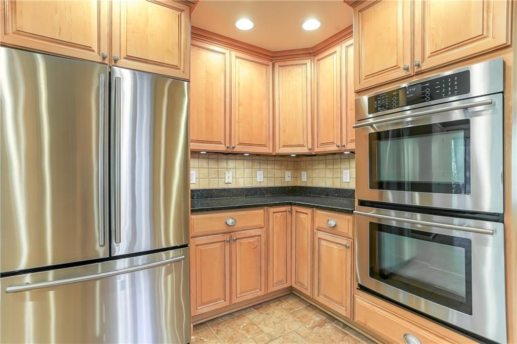 8145 Claridge Road Indianapolis, IN 46260 - Photo 15 of 60 Gallery Image 15