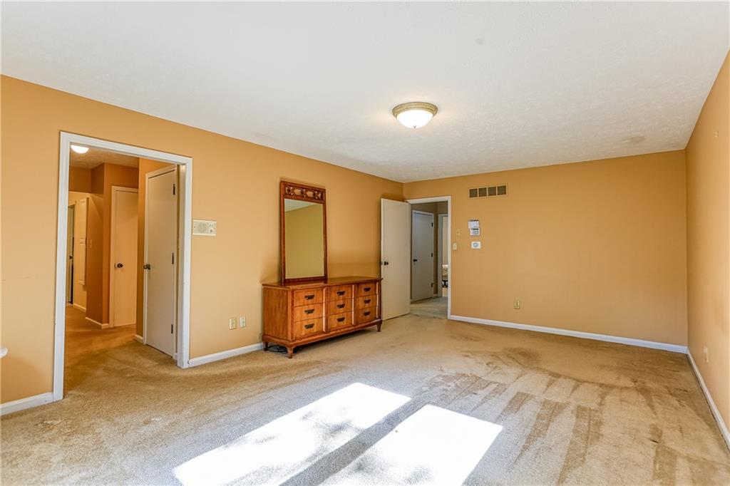 8145 Claridge Road Indianapolis, IN 46260 - Photo 20 of 60 Gallery Image 20