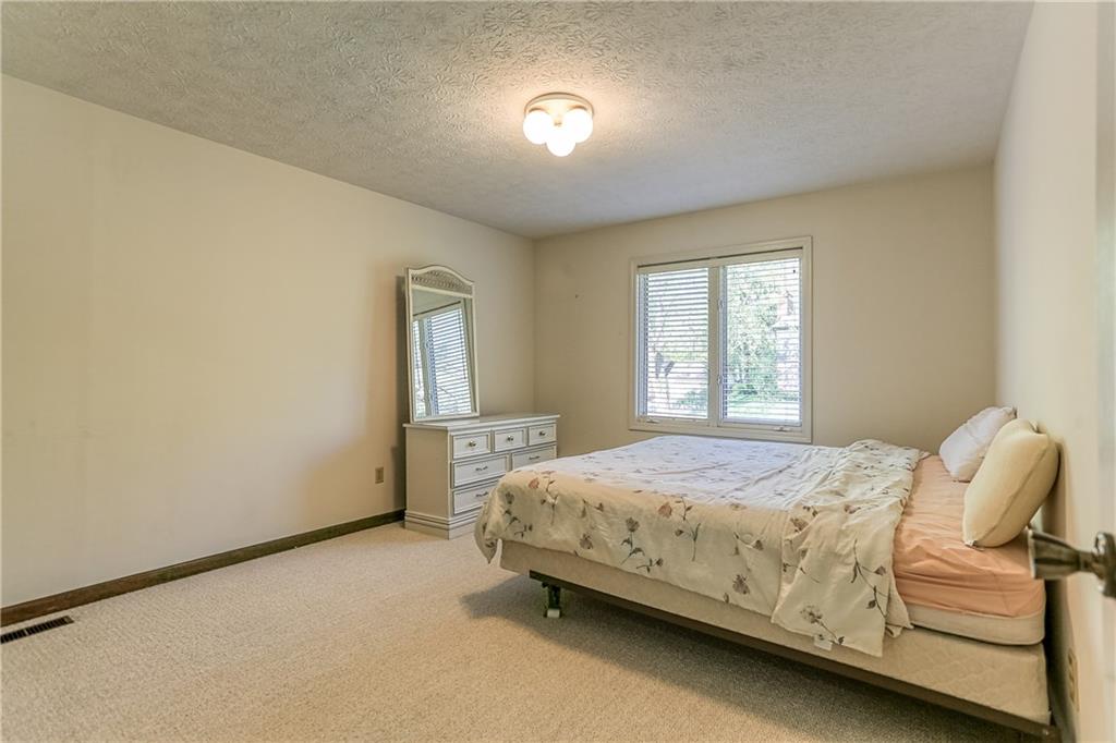 8145 Claridge Road Indianapolis, IN 46260 - Photo 25 of 60 Gallery Image 25