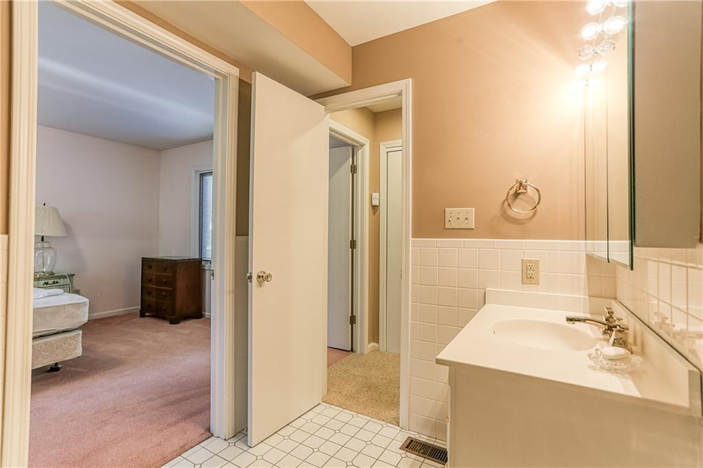 8145 Claridge Road Indianapolis, IN 46260 - Photo 27 of 60 Gallery Image 27