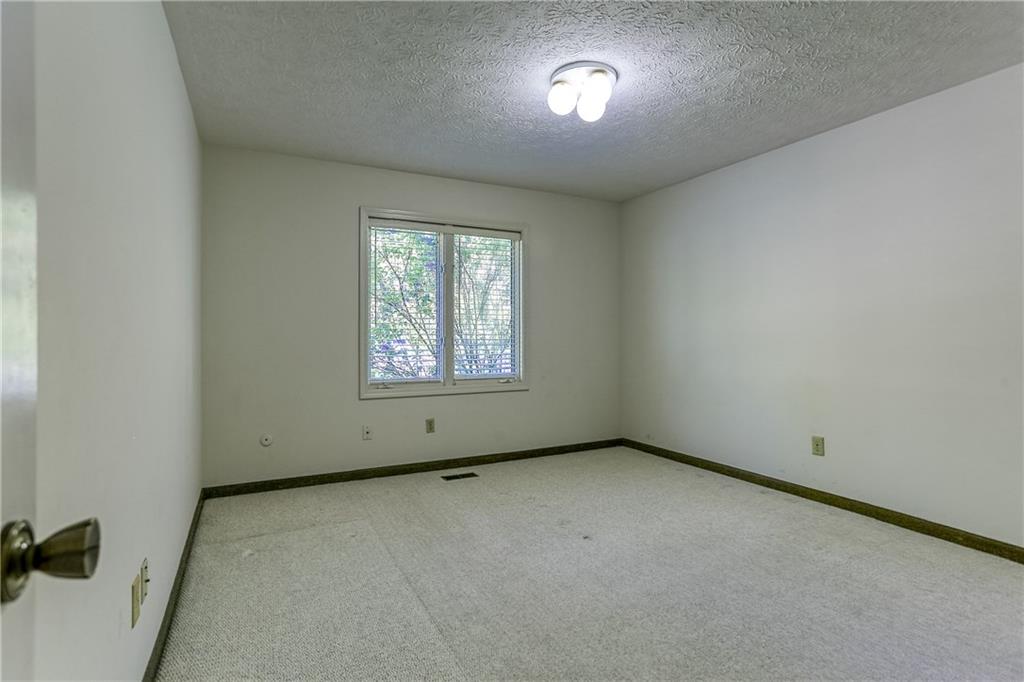 8145 Claridge Road Indianapolis, IN 46260 - Photo 36 of 60 Gallery Image 36