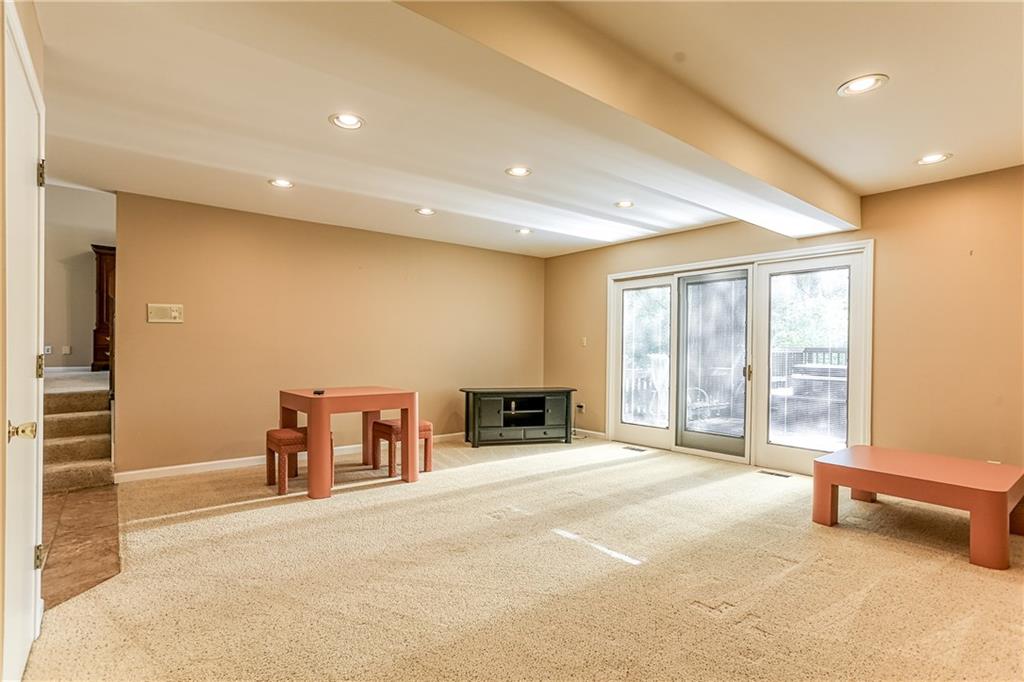 8145 Claridge Road Indianapolis, IN 46260 - Photo 41 of 60 Gallery Image 41