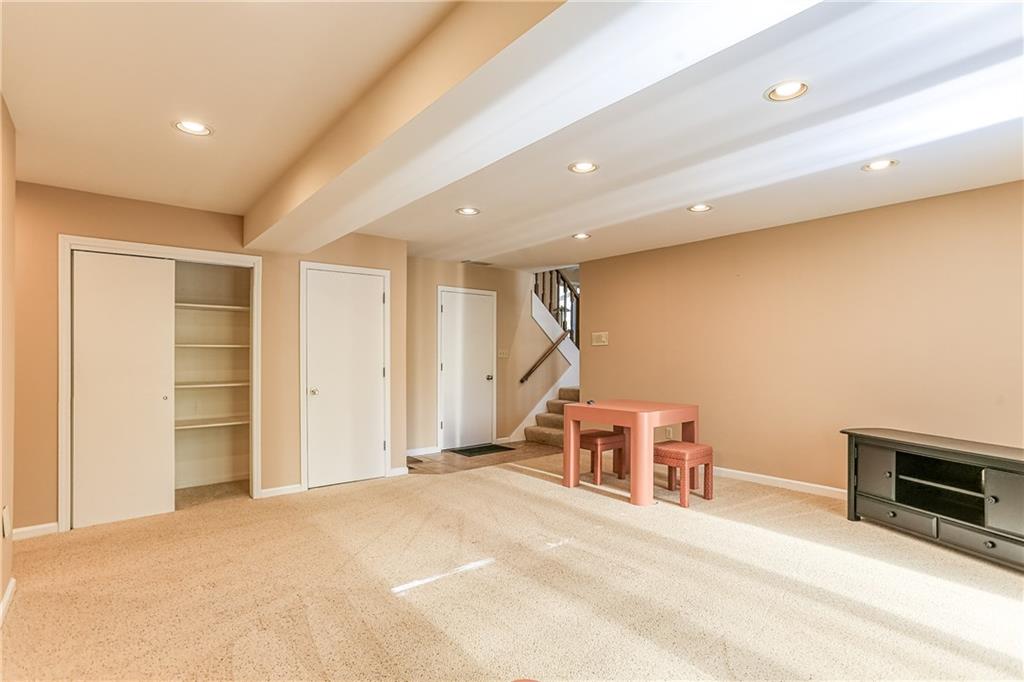 8145 Claridge Road Indianapolis, IN 46260 - Photo 43 of 60 Gallery Image 43
