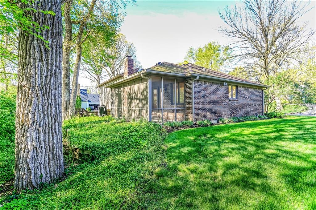 8145 Claridge Road Indianapolis, IN 46260 - Photo 51 of 60 Gallery Image 51