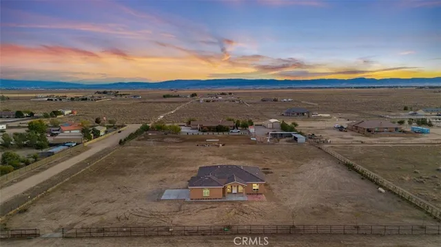 $624,999 | 7214 West W Avenue, Lancaster, CA 93536