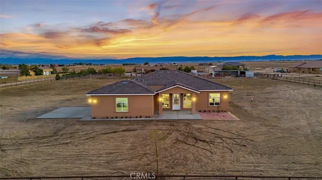 $624,999 | 7214 West W Avenue, Lancaster, CA 93536