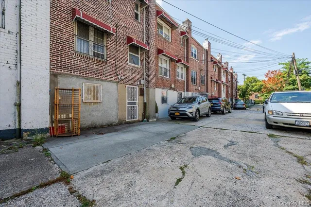 $598,000 | 1181 Grenada Place | Edenwald