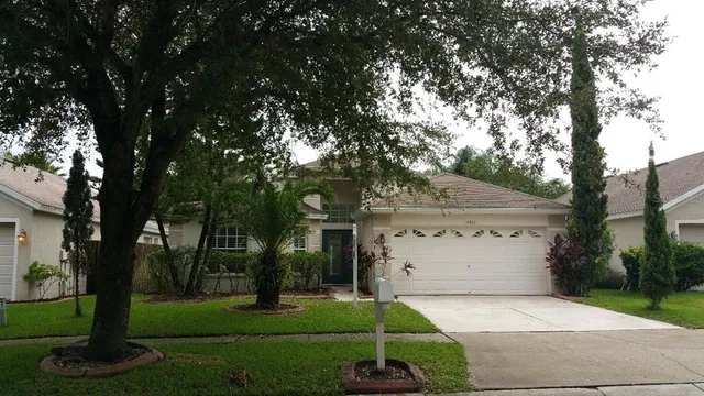 $2,400 | 13523 White Elk Loop, Tampa, FL 33626