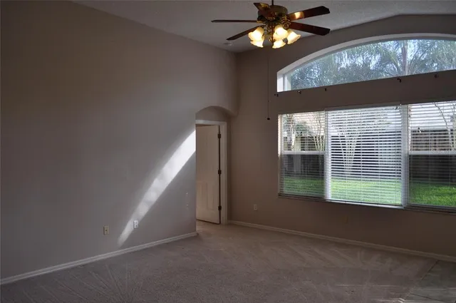 $2,400 | 13523 White Elk Loop, Tampa, FL 33626