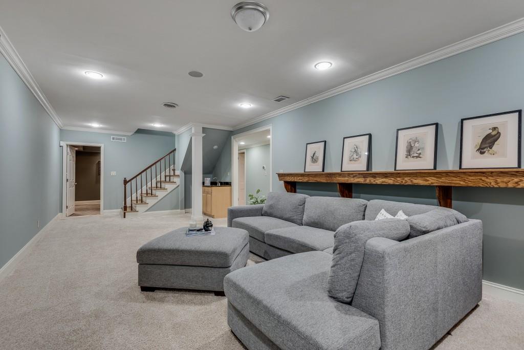 1846 Angelique Drive Decatur, GA 30033 - Photo 31 of 45 a living room with furniture