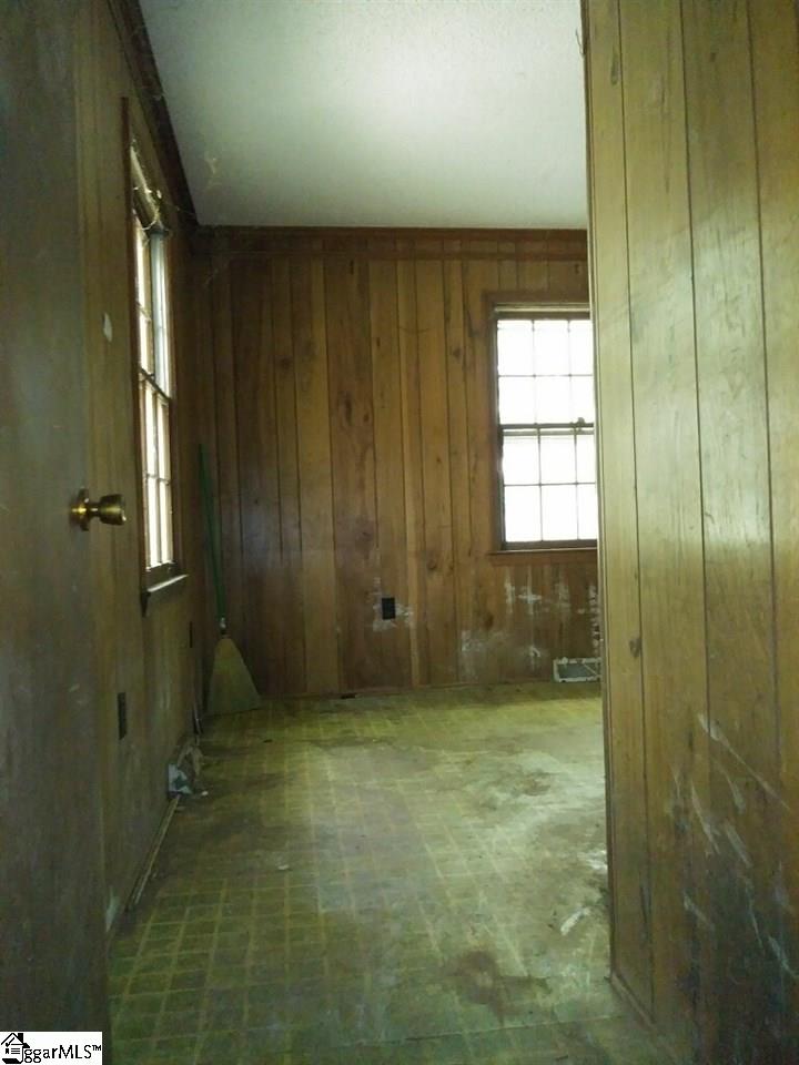 140 Creekfield Road Clinton, SC 29325 - Photo 5 of 15 Gallery Image 5