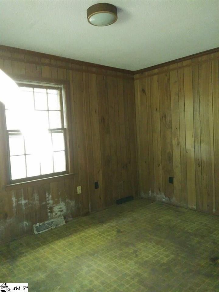 140 Creekfield Road Clinton, SC 29325 - Photo 6 of 15 Gallery Image 6