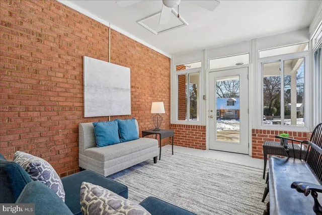 $835,000 | 2412 Cavendish Drive, Alexandria, VA 22308