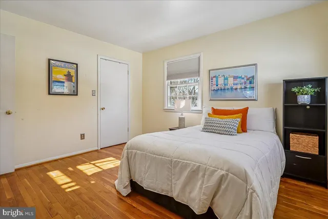 $835,000 | 2412 Cavendish Drive, Alexandria, VA 22308