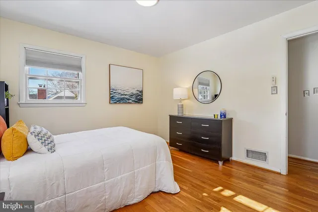 $835,000 | 2412 Cavendish Drive, Alexandria, VA 22308