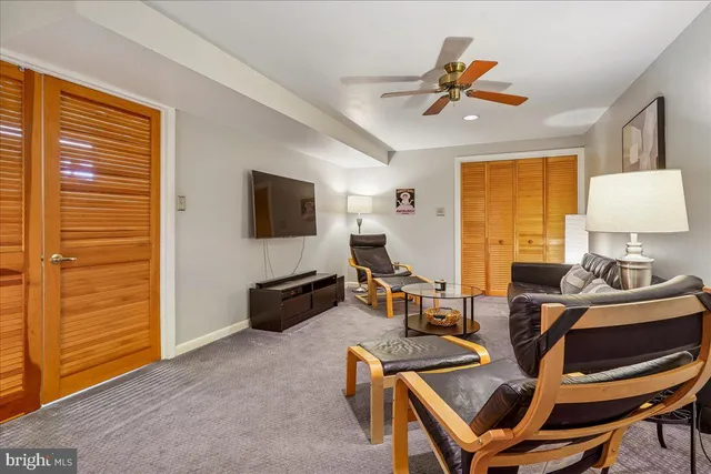 $835,000 | 2412 Cavendish Drive, Alexandria, VA 22308