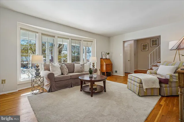 $835,000 | 2412 Cavendish Drive, Alexandria, VA 22308