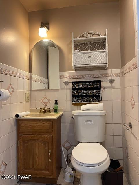 115 Koch Road Tafton, PA 18464 - Photo 28 of 42 3RD BATHROOM