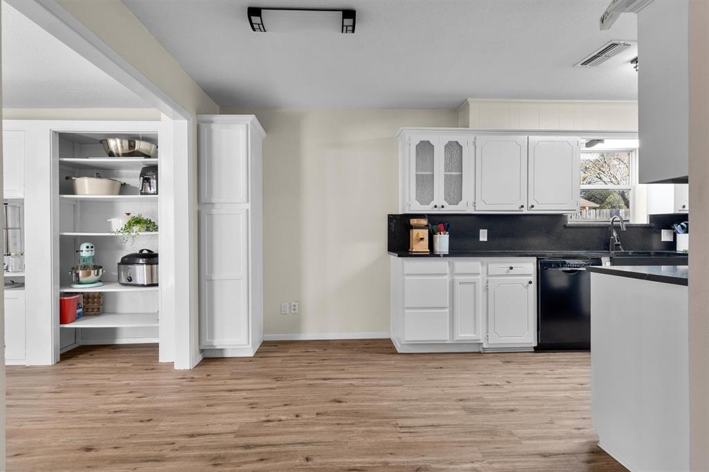 125 West Fifth Street Krum, TX 76249 - Photo 12 of 40