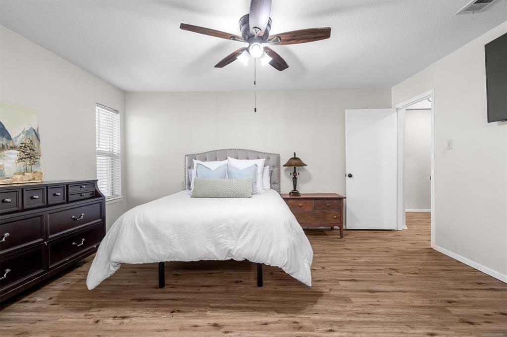 125 West Fifth Street Krum, TX 76249 - Photo 21 of 40