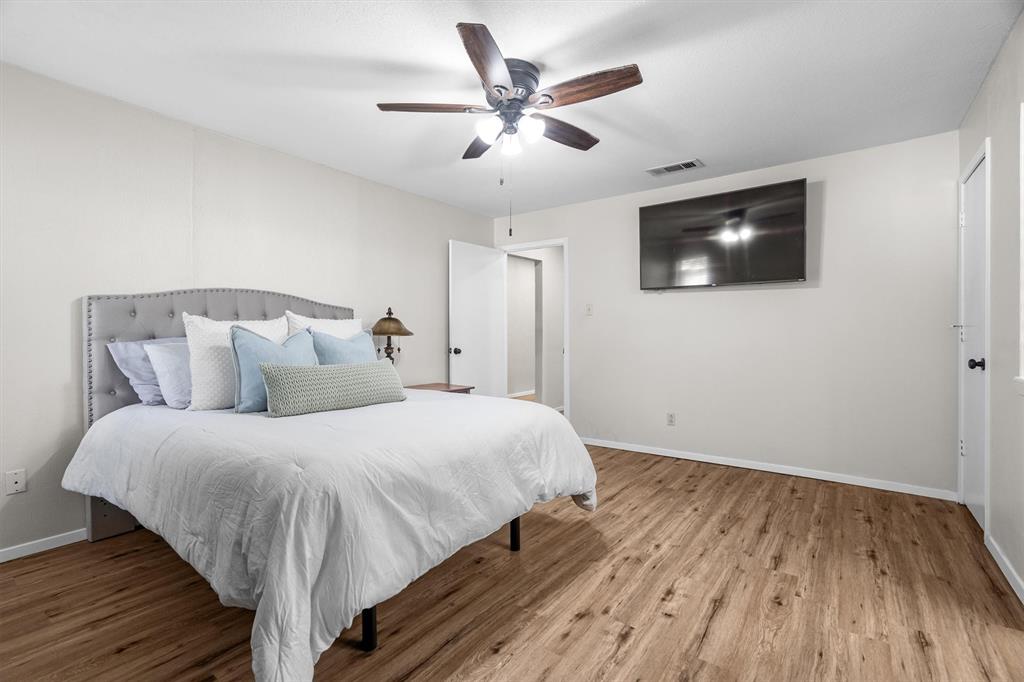 125 West Fifth Street Krum, TX 76249 - Photo 23 of 40