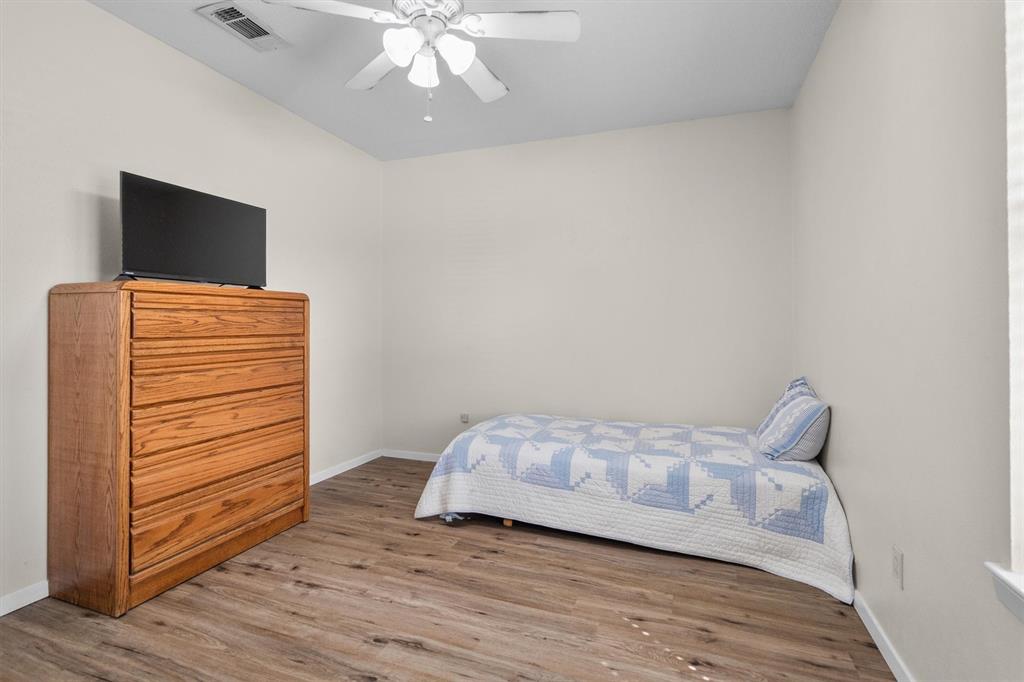 125 West Fifth Street Krum, TX 76249 - Photo 28 of 40