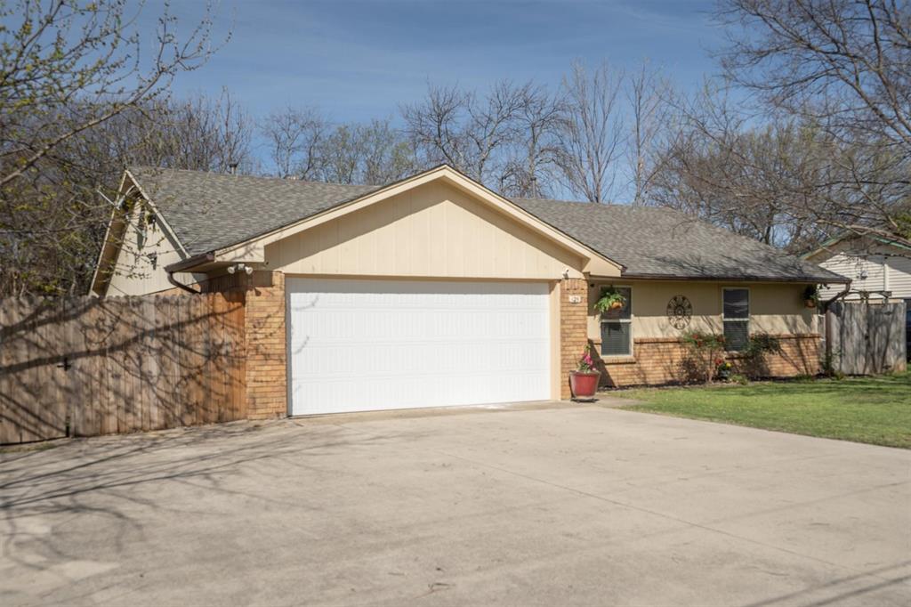 125 West Fifth Street Krum, TX 76249 - Photo 4 of 40