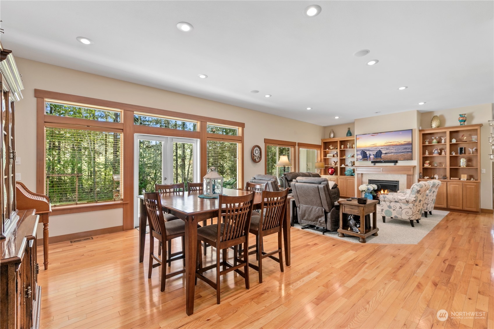 6605 Stringtown Road East Eatonville, WA 98328 - Photo 8 of 40 a dining room with furniture window and outside view