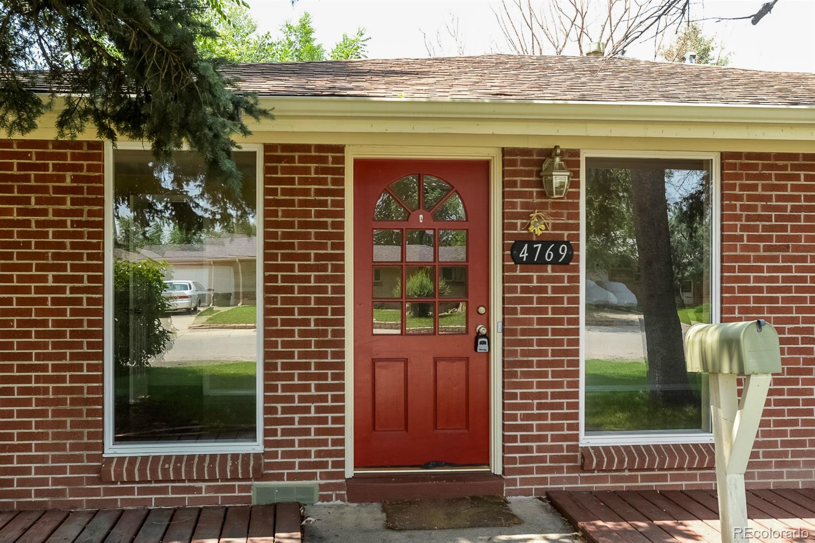 4769 Carr Street Wheat Ridge, CO 80033 - Photo 3 of 32 Gallery Image 3