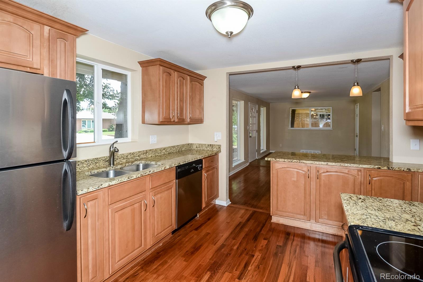 4769 Carr Street Wheat Ridge, CO 80033 - Photo 5 of 32 Gallery Image 5