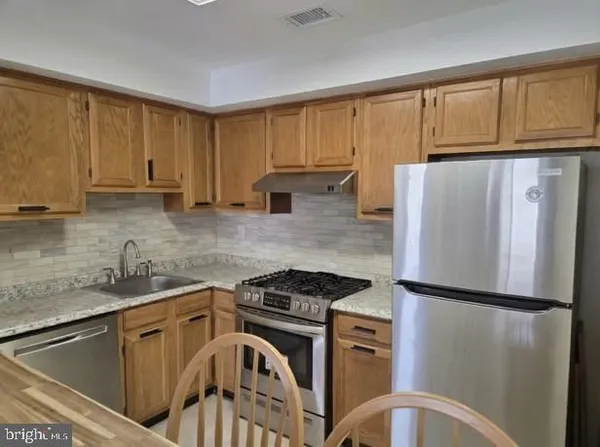 $2,500 | 304 Trinity Court, Unit 10, Princeton, NJ 08540