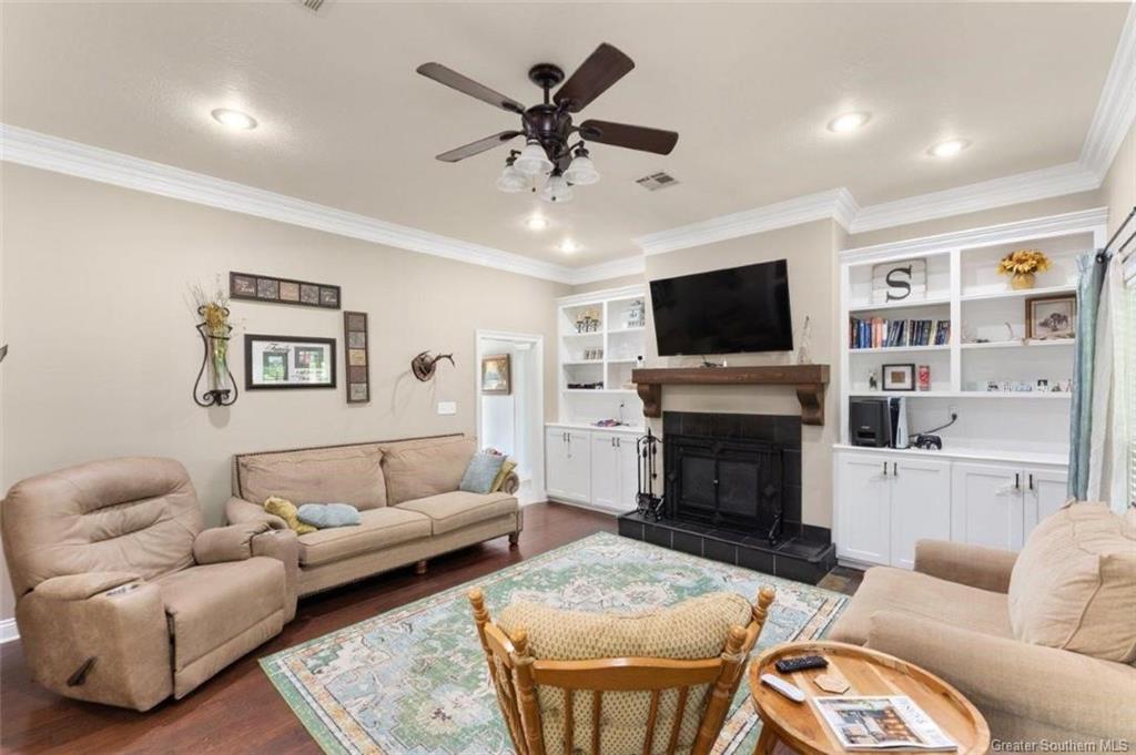 526 Holbrook Park Road Dequincy, LA 70633 - Photo 6 of 42 Gallery Image 6
