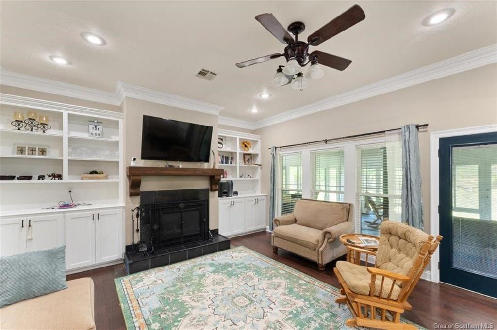 526 Holbrook Park Road Dequincy, LA 70633 - Photo 7 of 42 Gallery Image 7