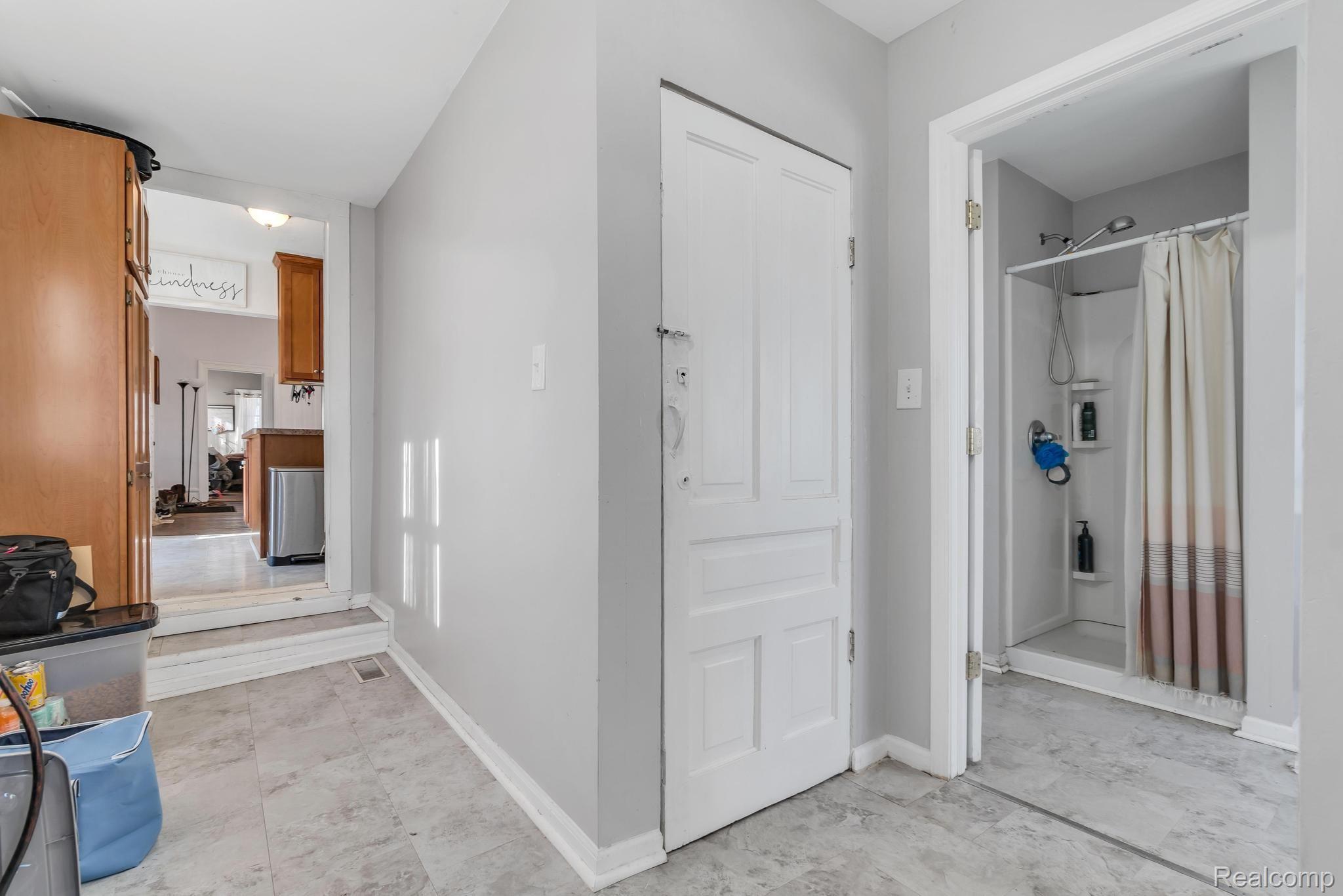 11061 West Stanley Road Flushing, MI 48433 - Photo 24 of 41 Gallery Image 24