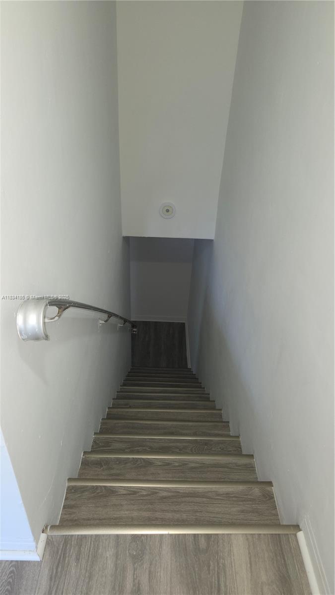 502-504 Phippen Waiters Road, Unit 3 Dania Beach, FL 33004 - Photo 17 of 17 a view of entryway
