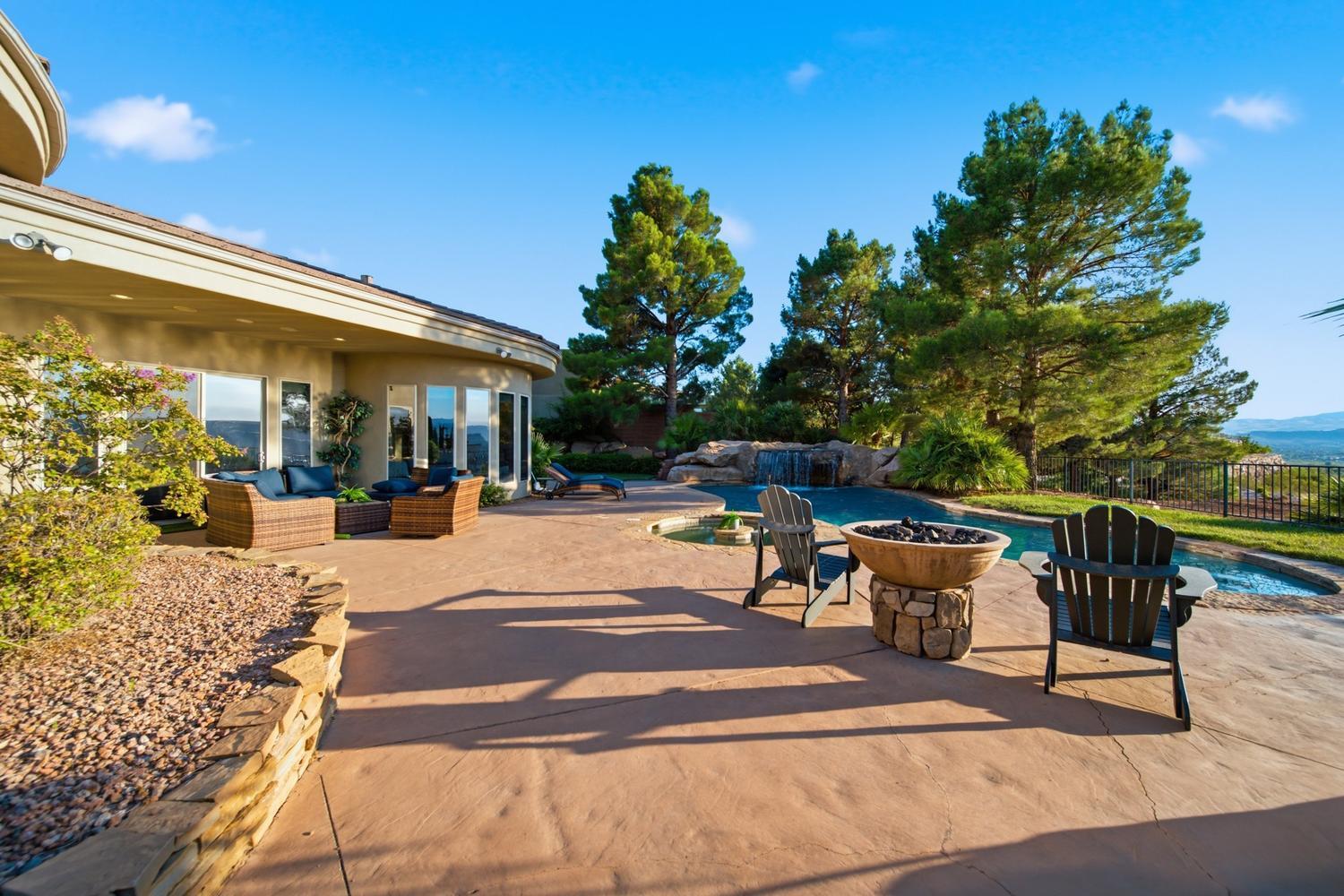 1536 Cliff Point Circle St. George, UT 84790 - Photo 21 of 24 021-103-Outdoor Living-1500x1000