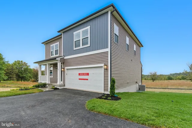 $499,990 | 49 Old York Road, Dillsburg, PA 17019