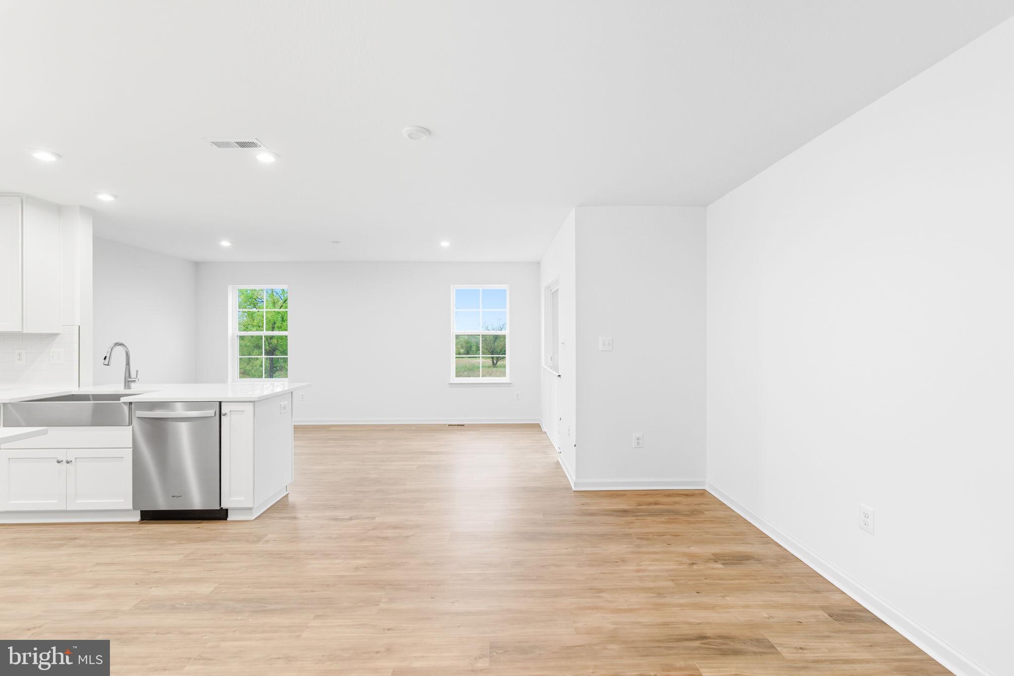 49 Old York Road Dillsburg, PA 17019 - Photo 10 of 37